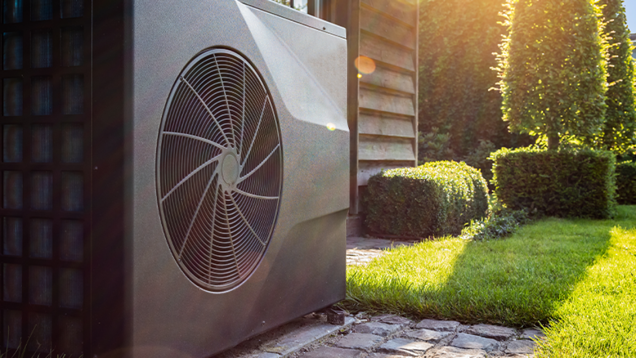 Advanpro-Inbound-Blog-March2023-Heatpump-F